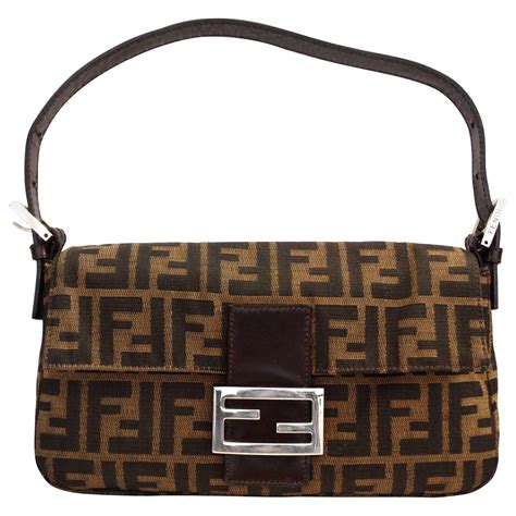 fendi baguette iconic canvas shoulder bag